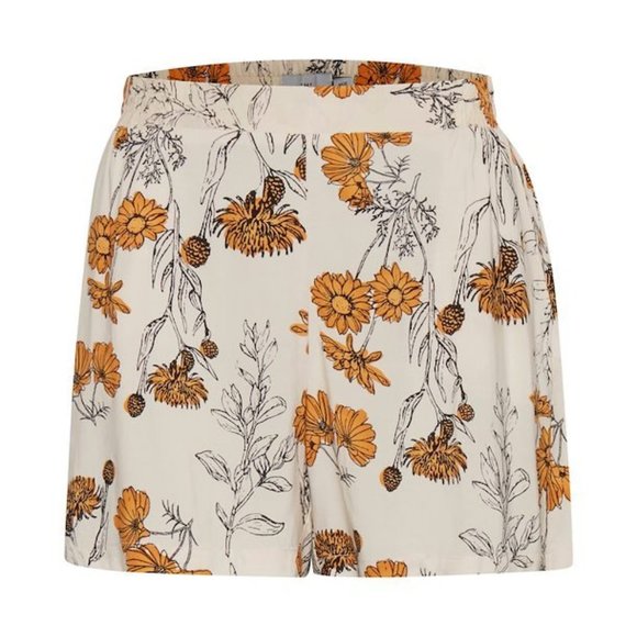ICHI - Floral Print Shorts - Picture 2 of 9